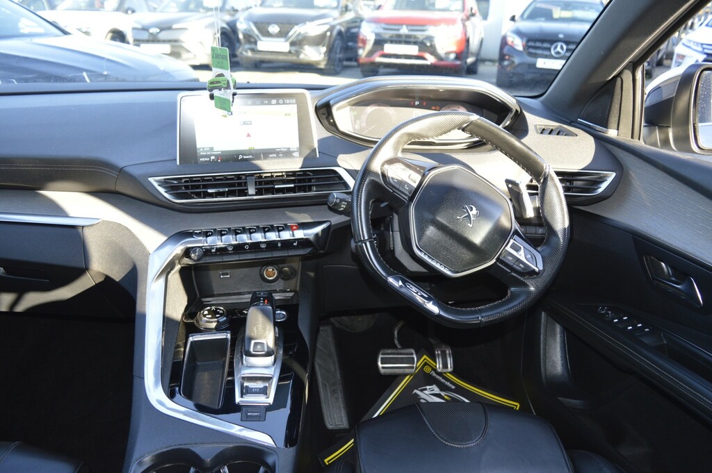 Peugeot 5008 1.5 Bluehdi Allure Eat8 Green #15