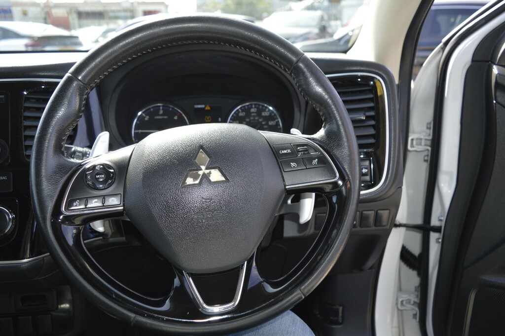 Mitsubishi Outlander 4X4 2.4H Twinmotor 13.8Kwh 4H Cvt 4Wd Euro 6 Ss Black #16