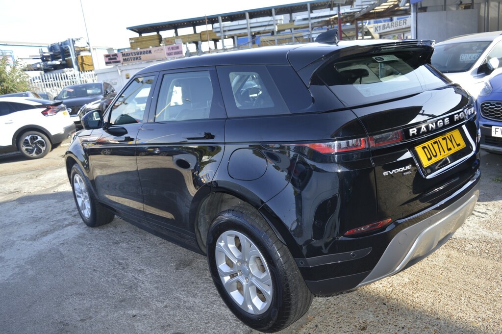 Land Rover Range Rover Evoque 1.5 P300e 12.2Kwh S Black #4