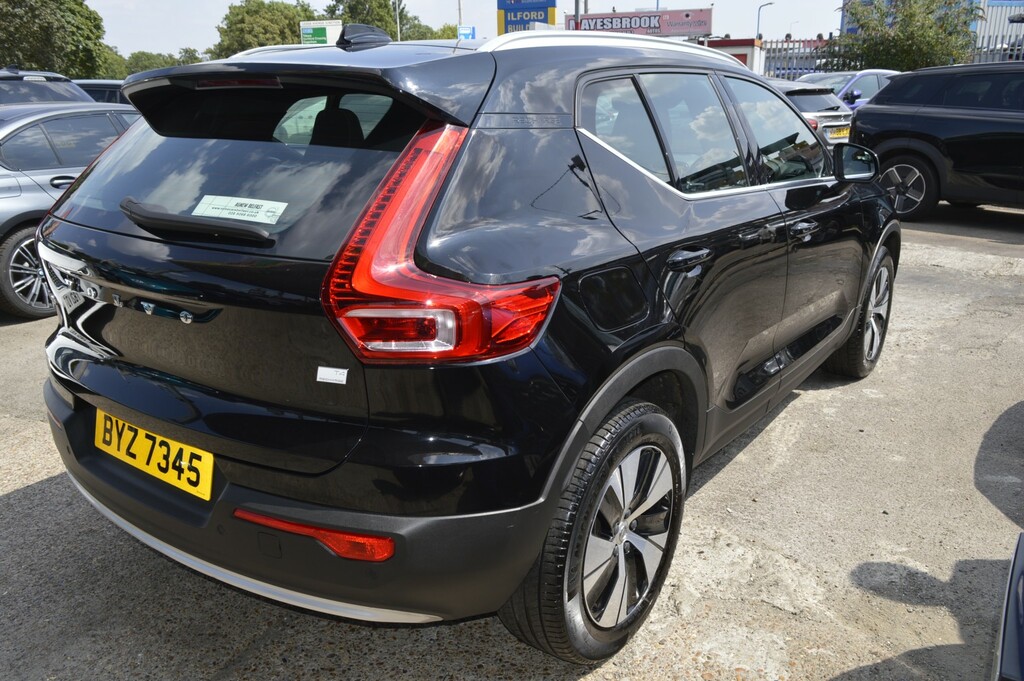 Volvo XC40 1.5 Core T4 211 Hp Black