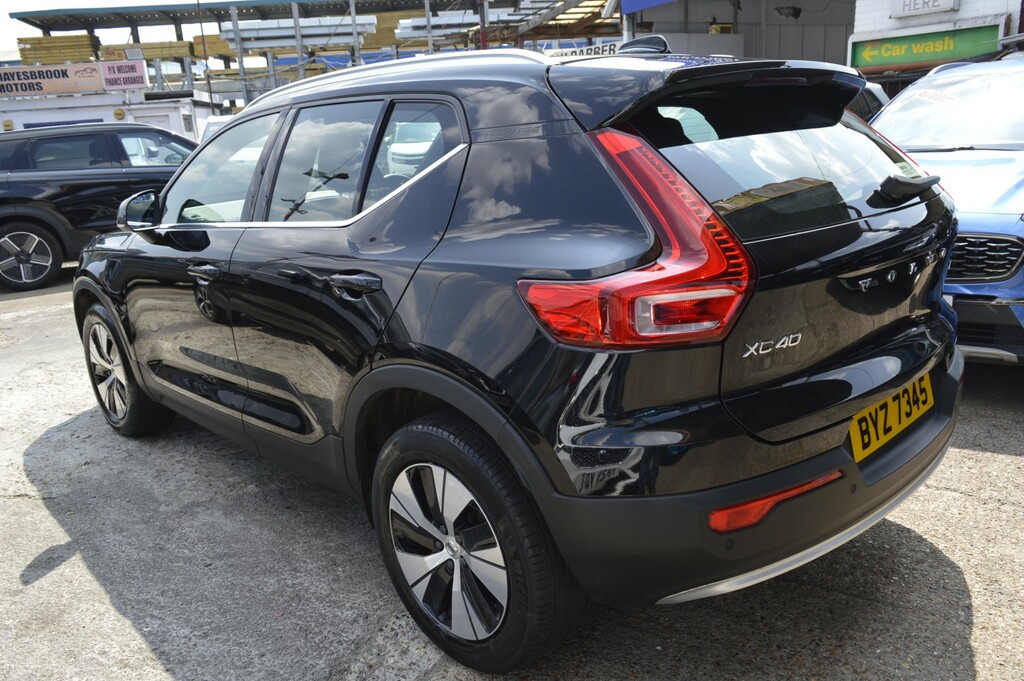 Volvo XC40 1.5 Core T4 211 Hp Black #3