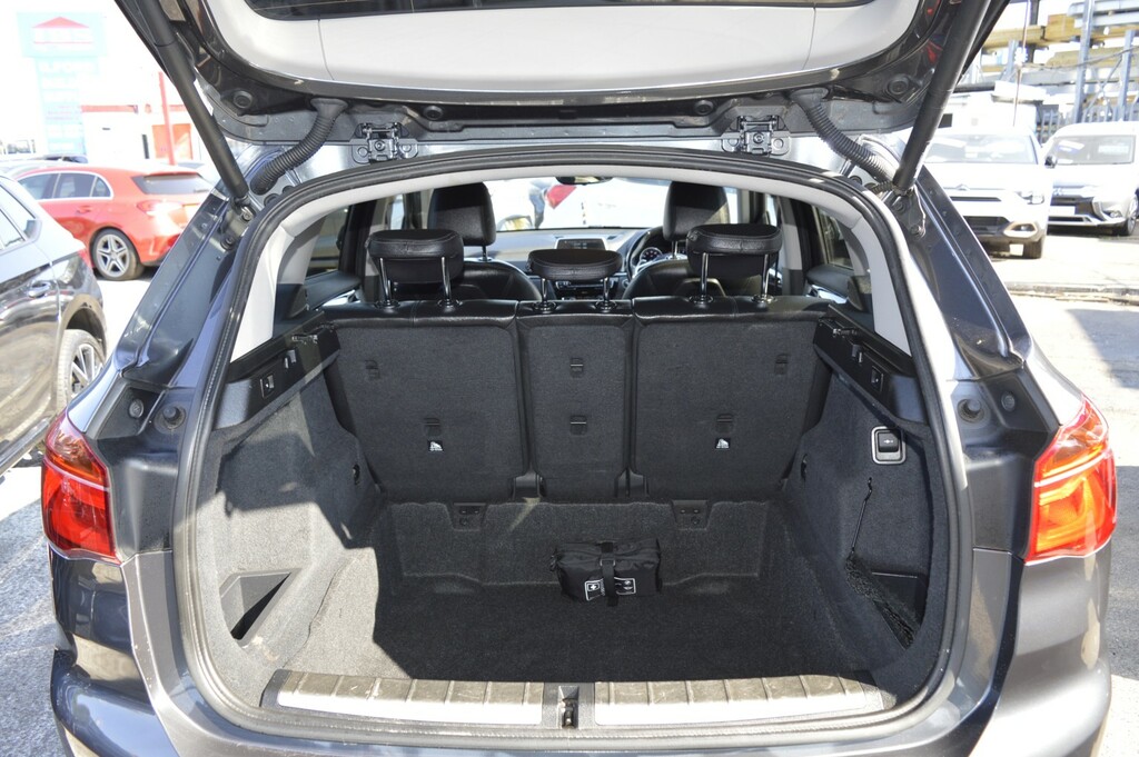 BMW X1 Sdrive 18I Sport Step White #9