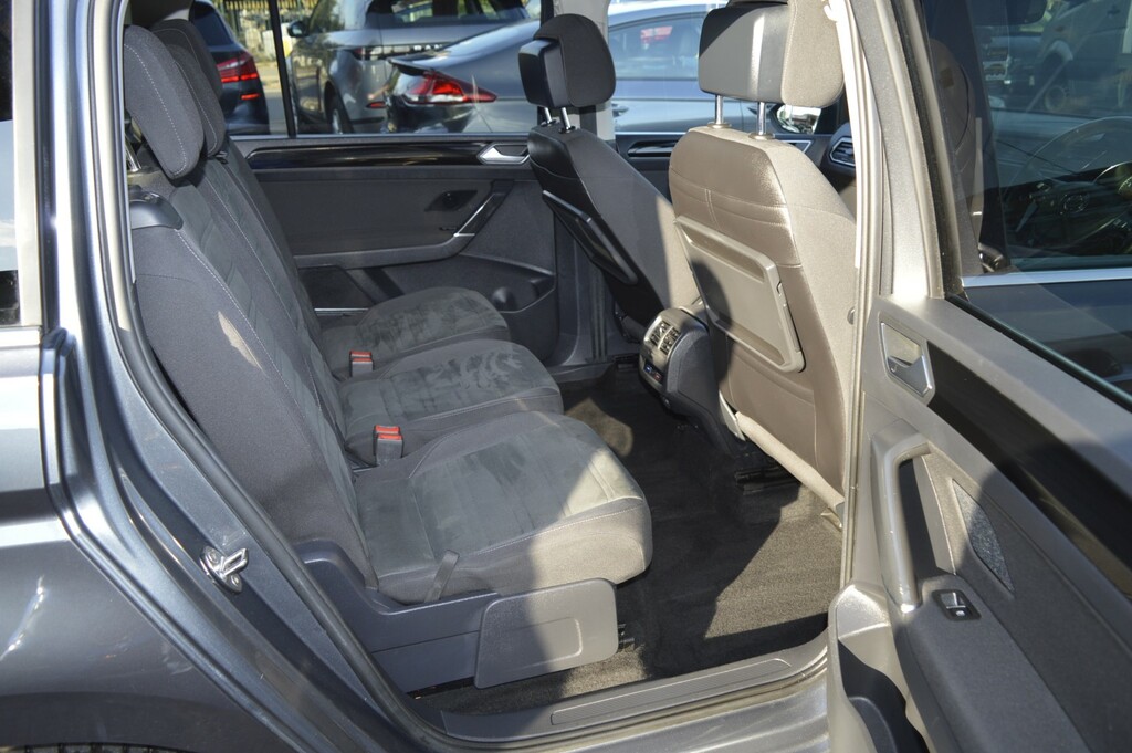 Volkswagen Touran Grey #13