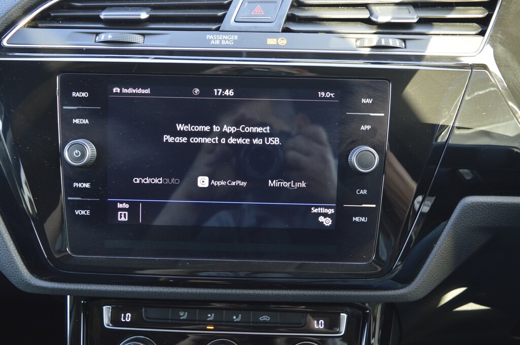 Volkswagen Touran Grey #19