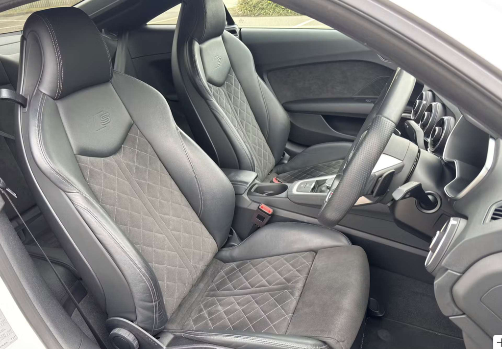 Audi TT Black Edition Black #7