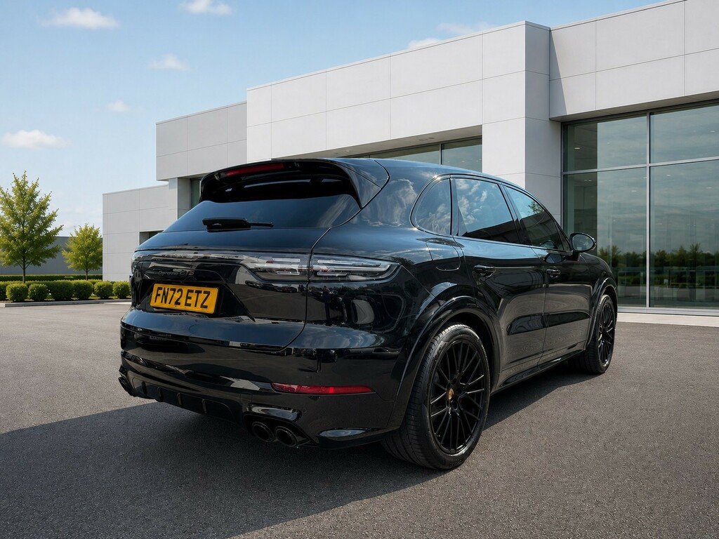 Porsche Cayenne Suv 4.0 T V8 Gts 202272 Black #5