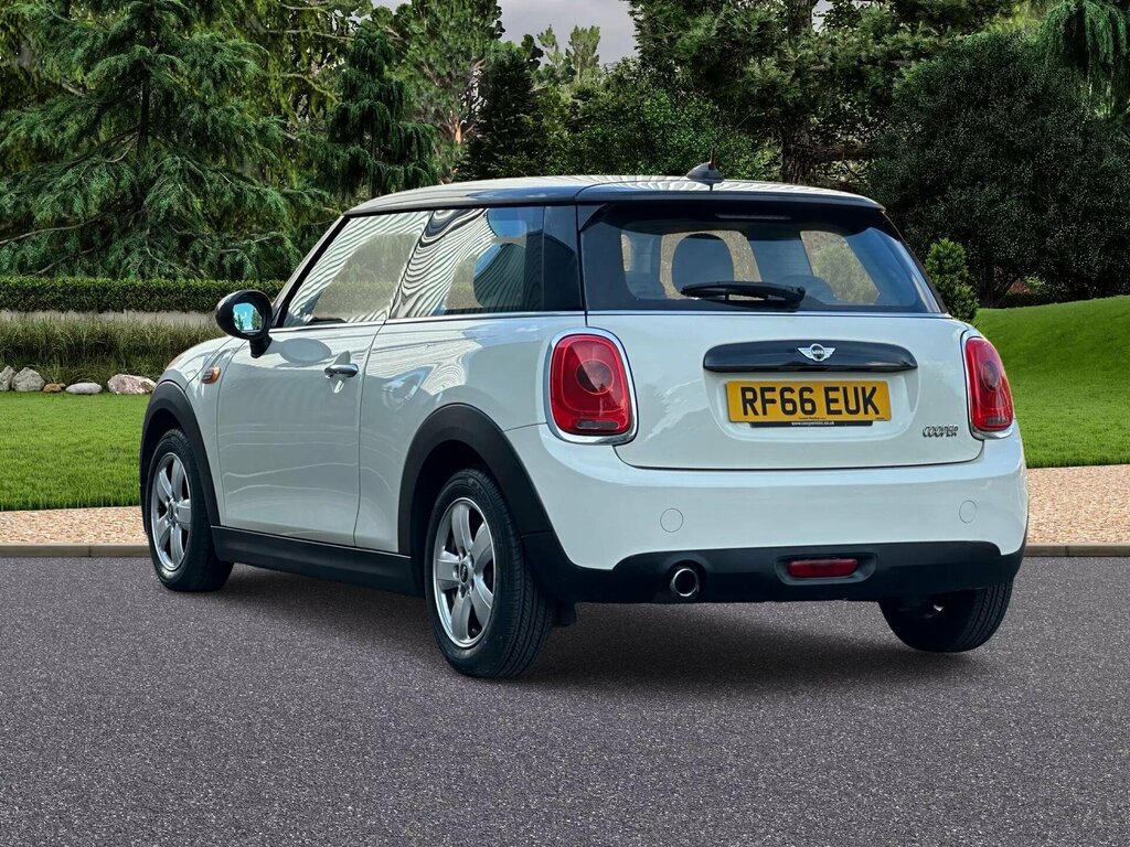 Mini Hatch 1.5 Cooper Euro 6 Ss RF66EUK White #4