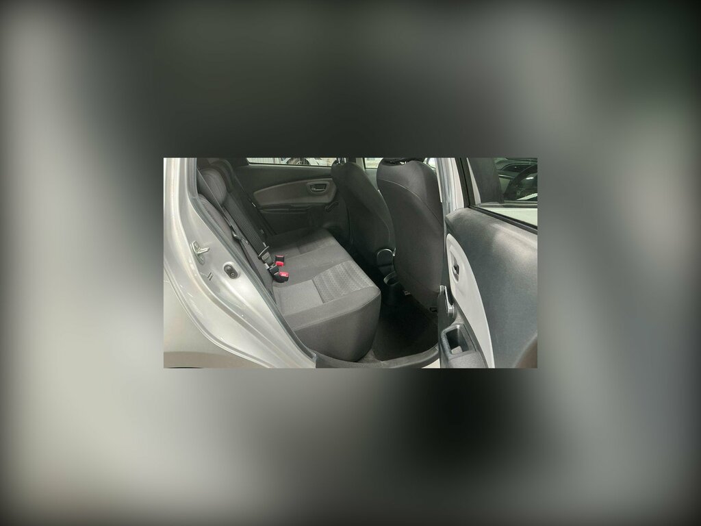 Toyota Yaris Vvt-i Design M-drive S Black #4