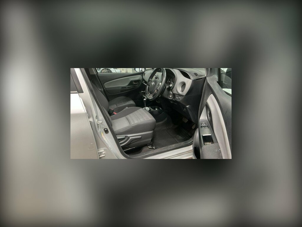 Toyota Yaris Vvt-i Design M-drive S Black #3