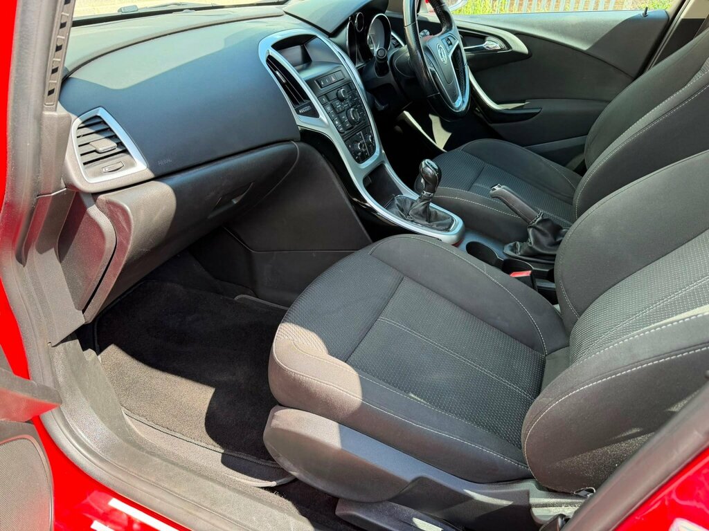 Vauxhall Astra 1.6I Tech Line Gt Euro 6 White #9