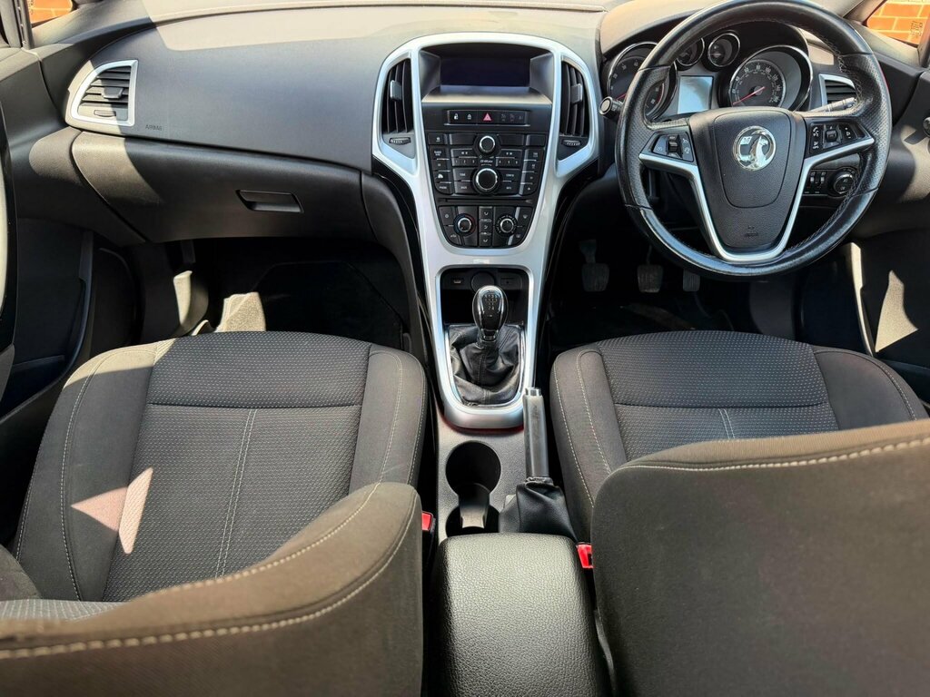 Vauxhall Astra 1.6I Tech Line Gt Euro 6 White #10
