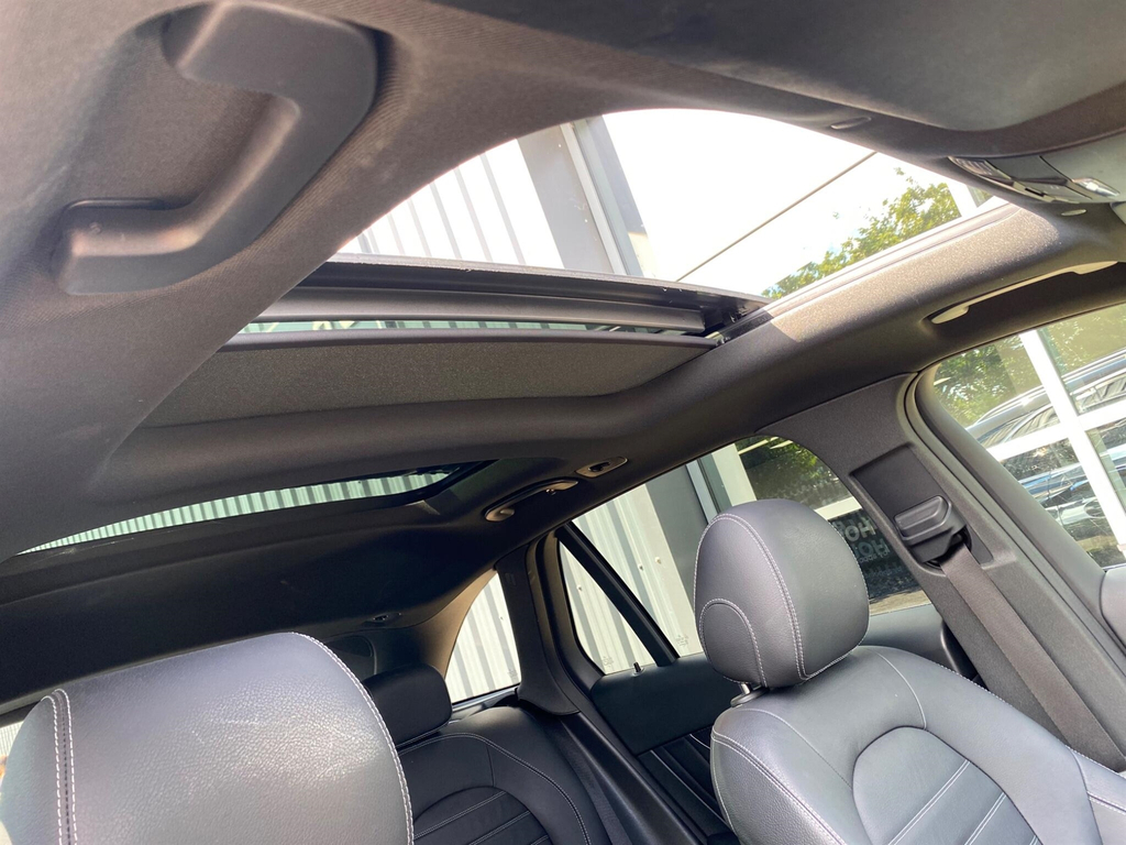Mercedes-Benz GLC Class 2.0 H Mhev Amg Line Premium Plus G-tronic 4Mati  #5