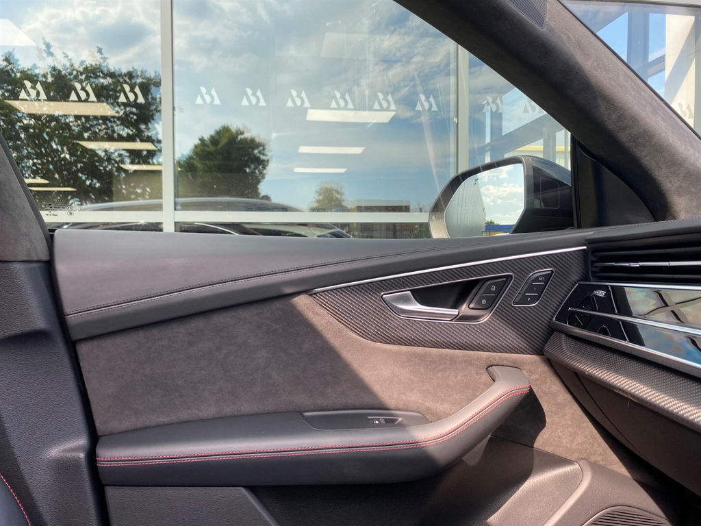 Audi RSQ8 Suv Black #7