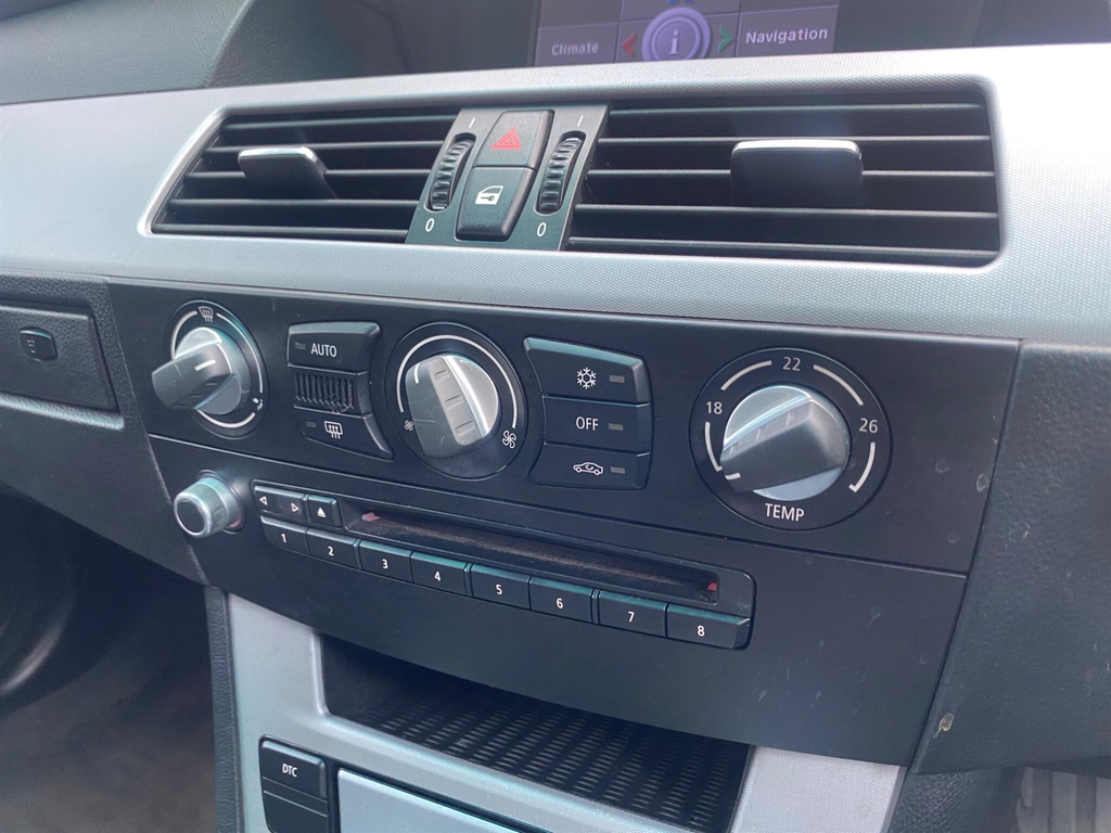 BMW 5 Series Saloon Silver #11