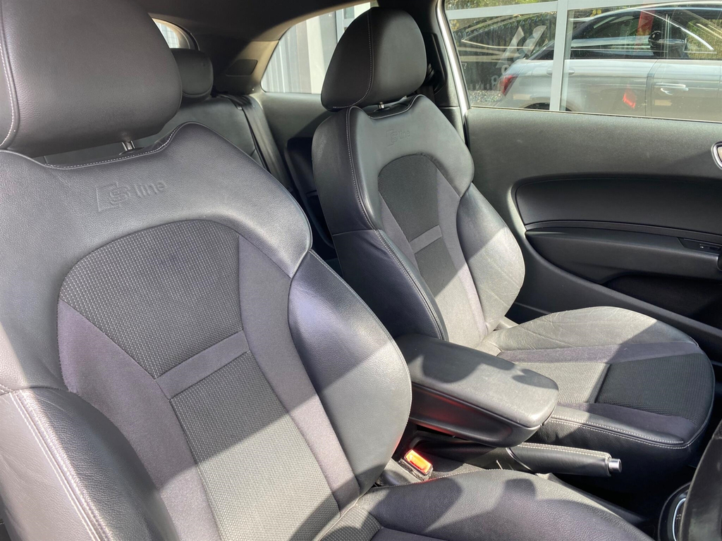 Audi A1 1.6 Tdi S Line Style Edition Euro 5 Ss  #5