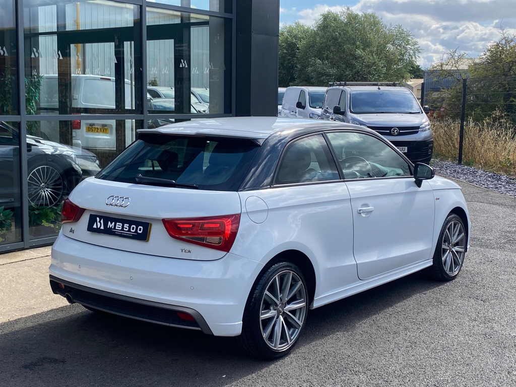 Audi A1 1.6 Tdi S Line Style Edition Euro 5 Ss  #2
