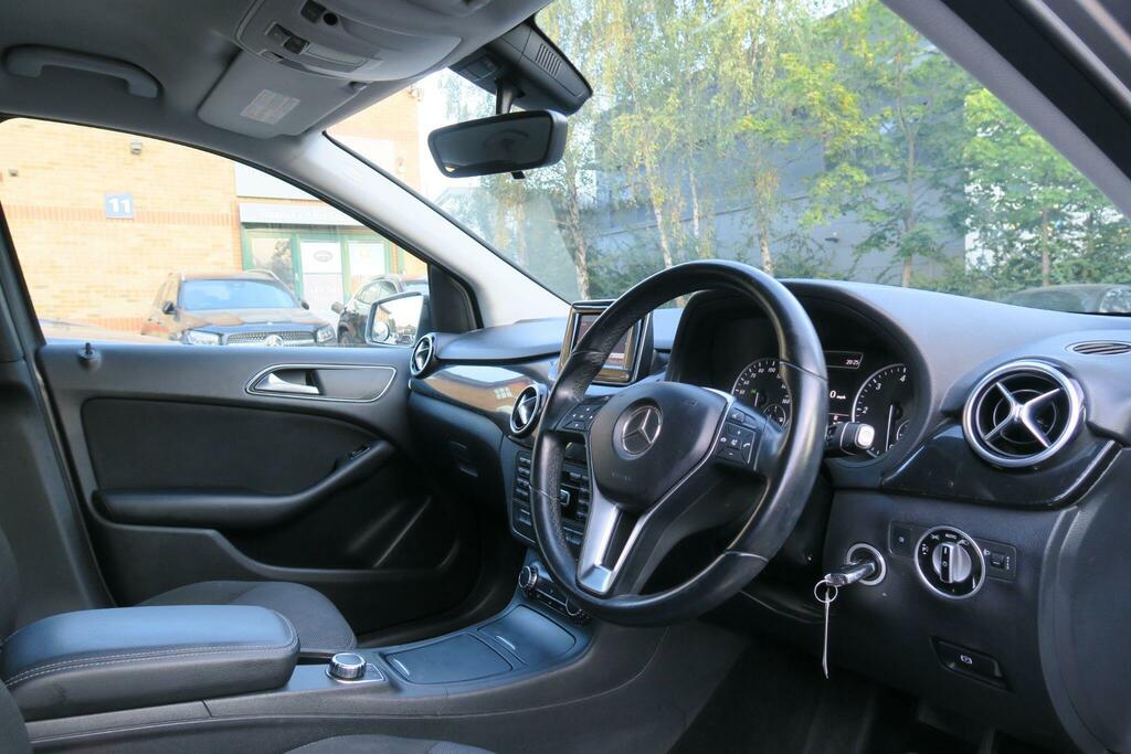 Mercedes-Benz B Class Sport Black #10