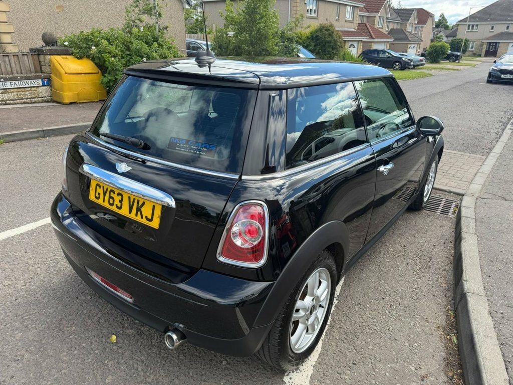 Mini Hatch 1.6L One D Black #5