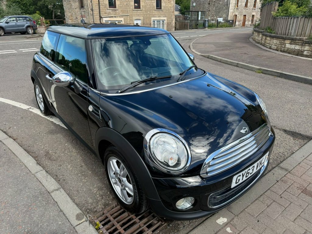 Mini Hatch 1.6L One D Black #4