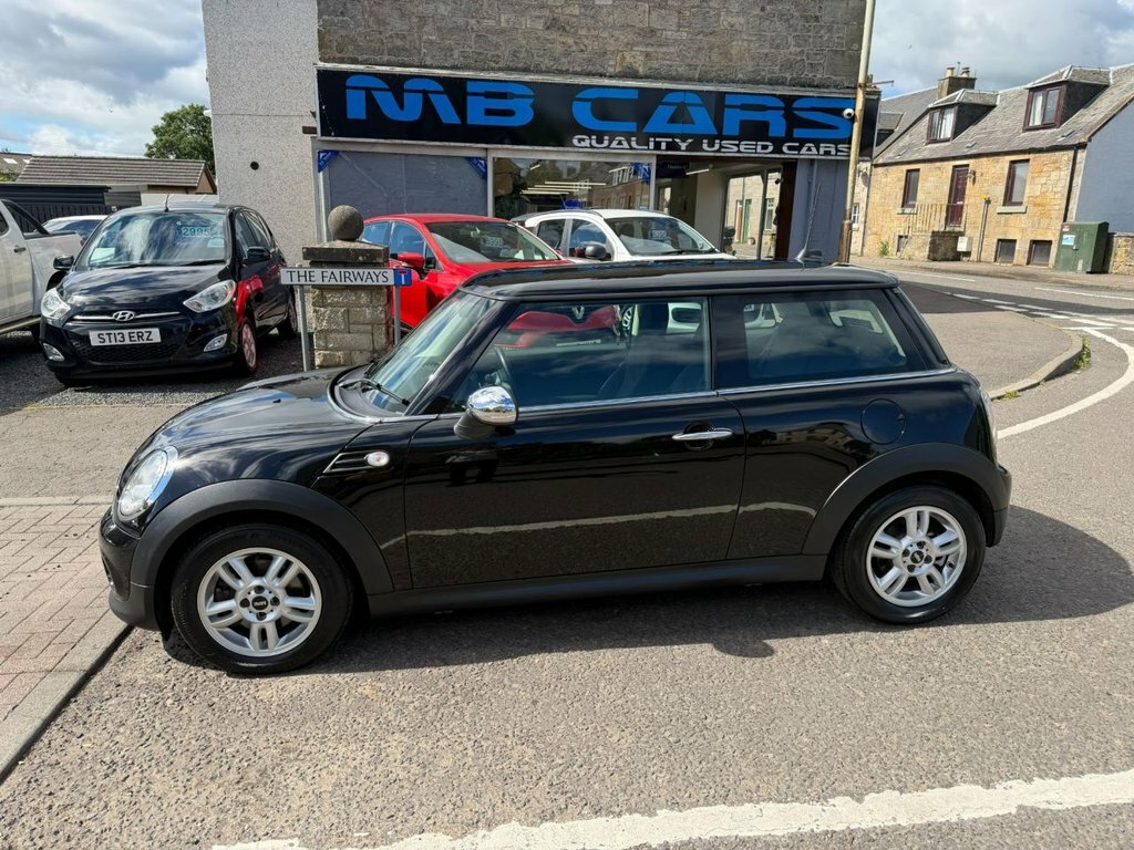 Mini Hatch 1.6L One D Black
