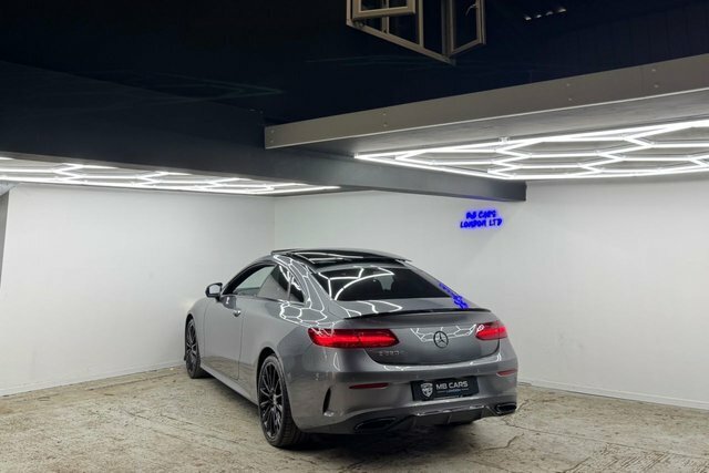 Mercedes-Benz E Class 2019 2.0 E220d Amg Line Coupe G-tronic RX19YGA Grey #2