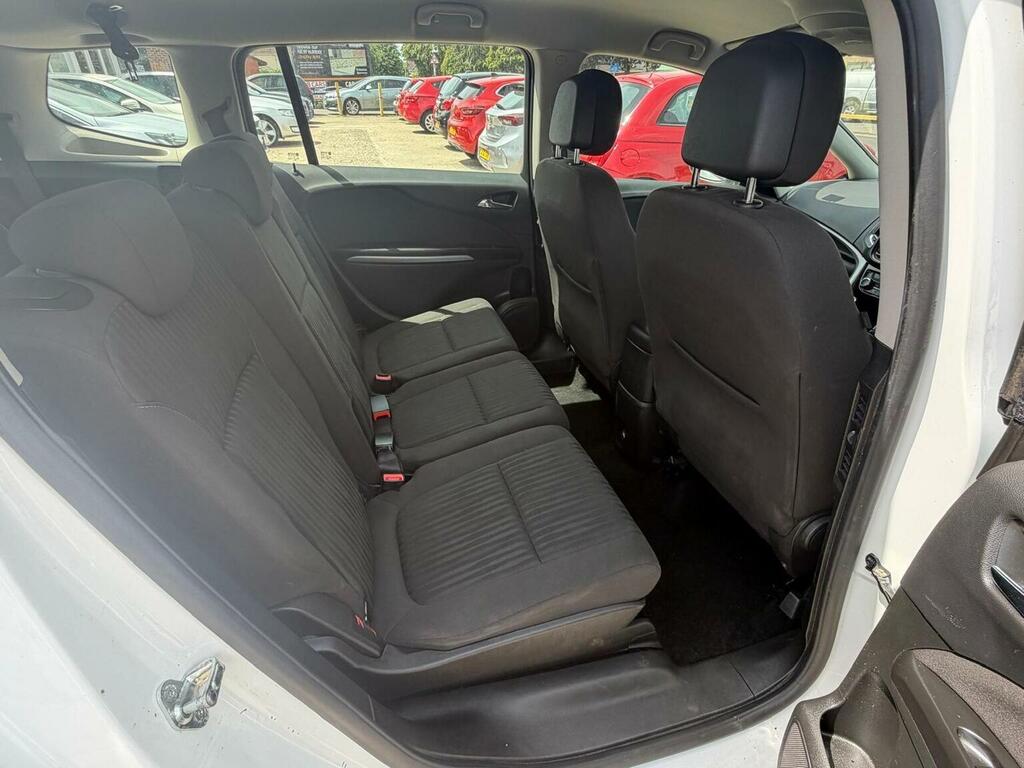 Vauxhall Zafira Tourer 2.0 Cdti Exclusiv Euro 5 White #6
