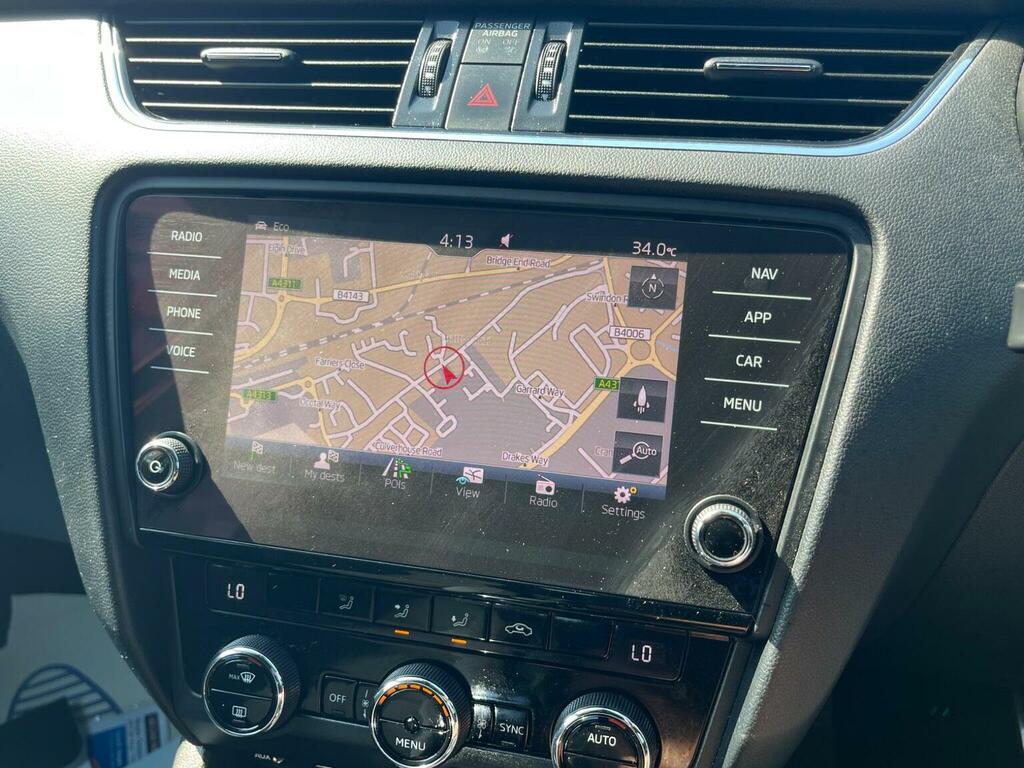 Skoda Octavia 2.0 Tdi Vrs Estate Dsg Euro 6 Ss 18 White #39