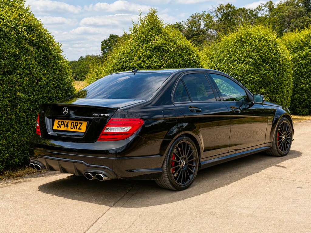 Mercedes-Benz C Class 6.2 C63 Amg Black
