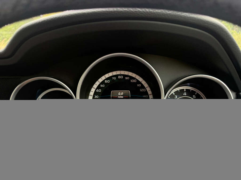 Mercedes-Benz C Class 6.2 C63 Amg Black #4
