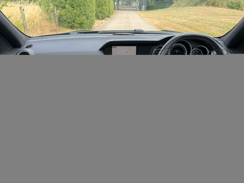Mercedes-Benz C Class 6.2 C63 Amg Black #2
