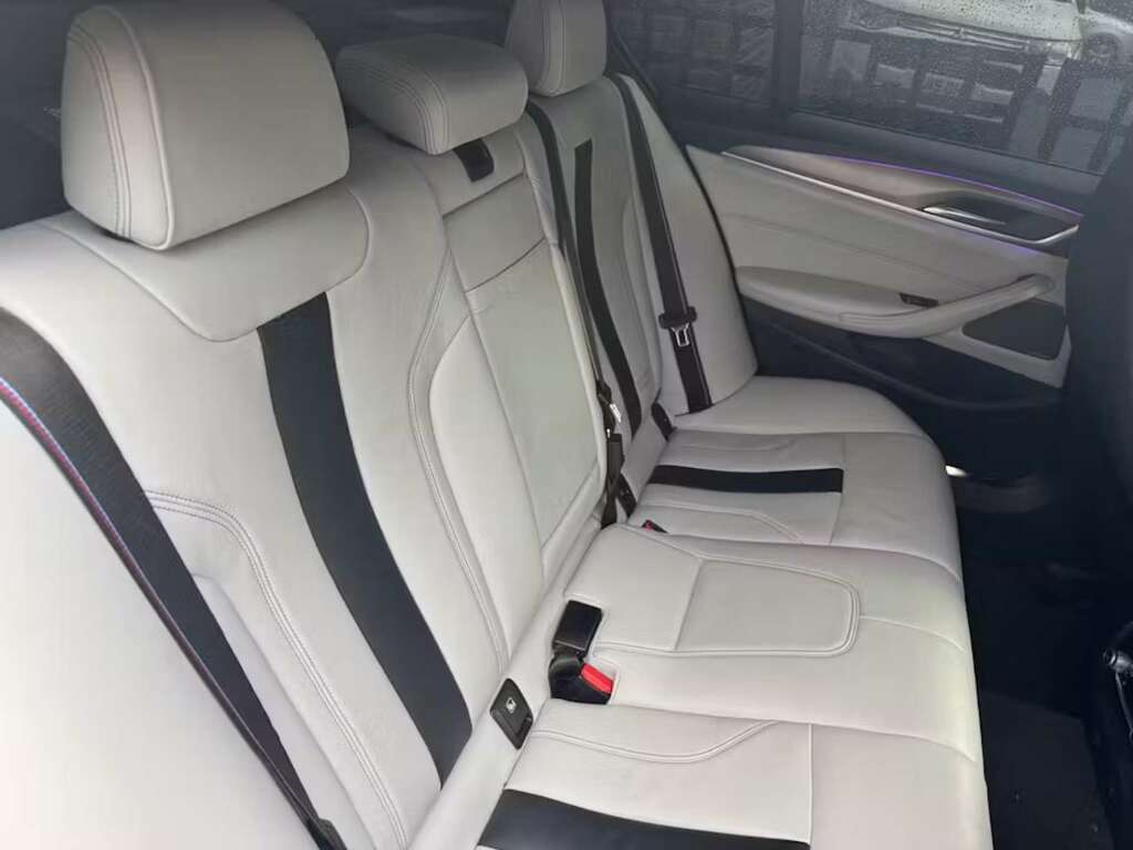 BMW M5 4.4 M5 4Wd Grey