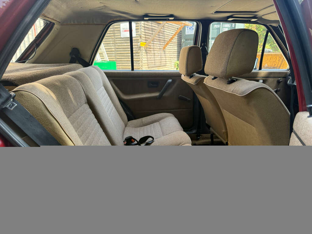 Volkswagen Golf Gti 2-Door White #2