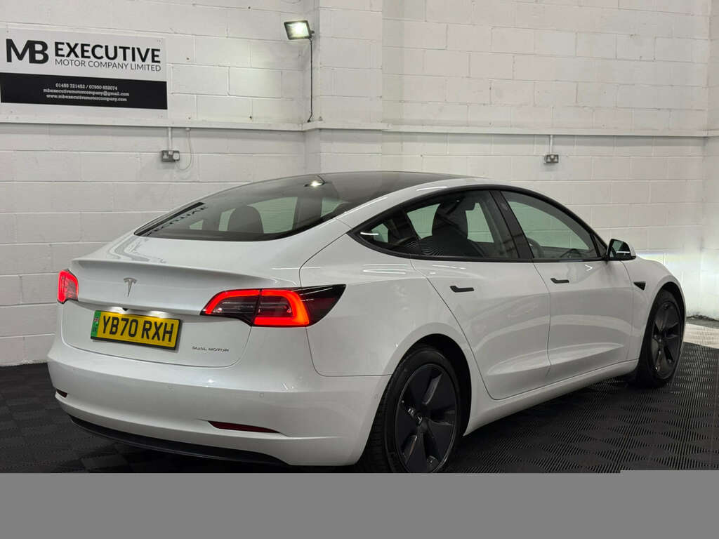 Tesla Model 3 Model 3 Long Range Awd 4Wd White