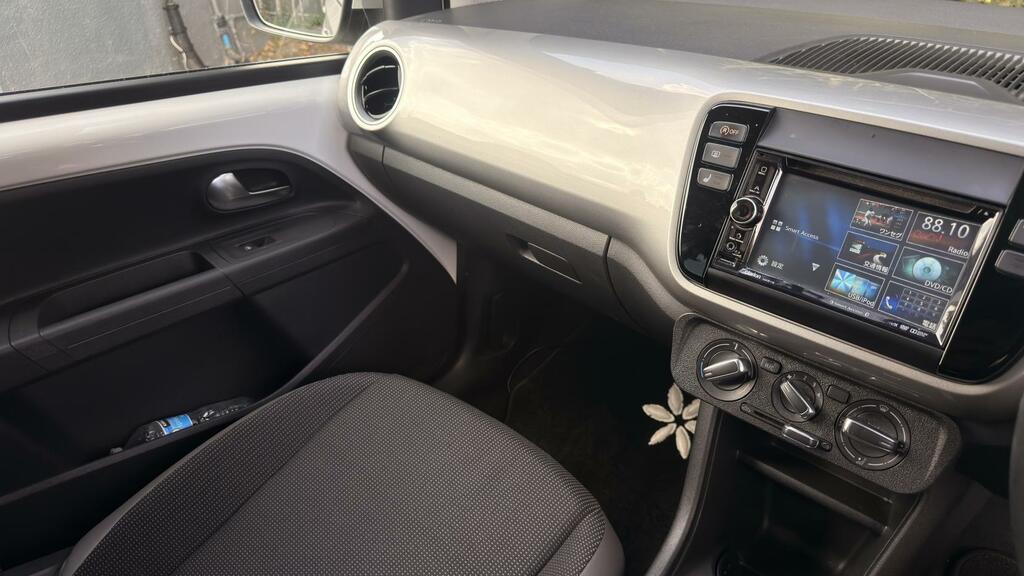 Volkswagen Up 1.0 High Up Hatchback Asg Euro 6 75 P  White #5