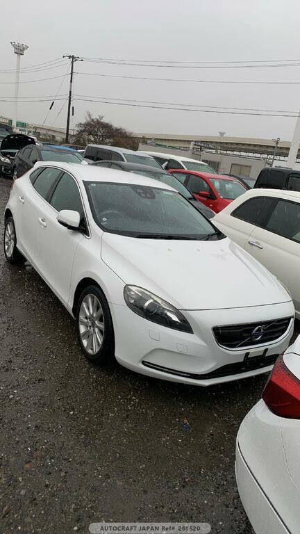 Volvo V40 1.6 T4 Se Hatchback Powershift Euro 5 White