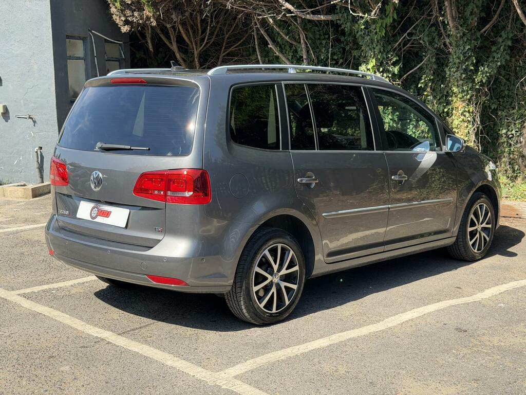 Volkswagen Touran 2015 15 Se Silver #38