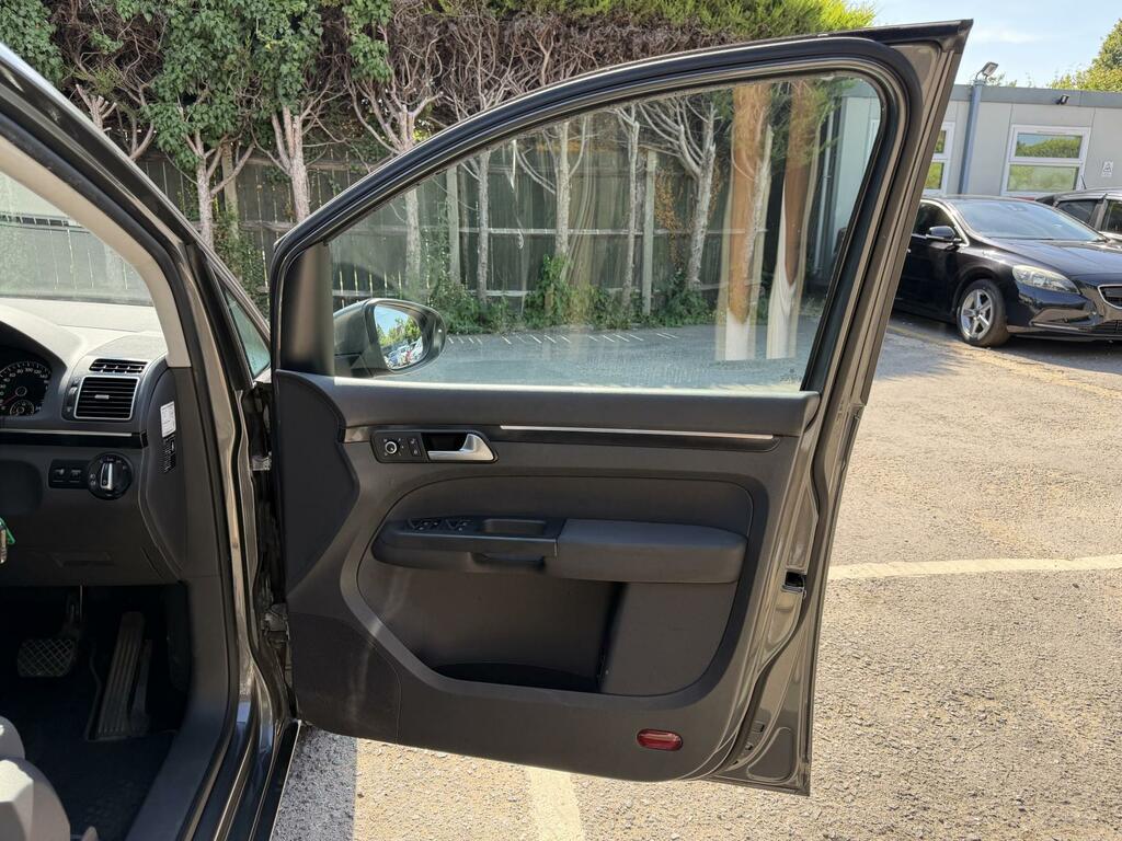 Volkswagen Touran 2015 15 Se Silver #13