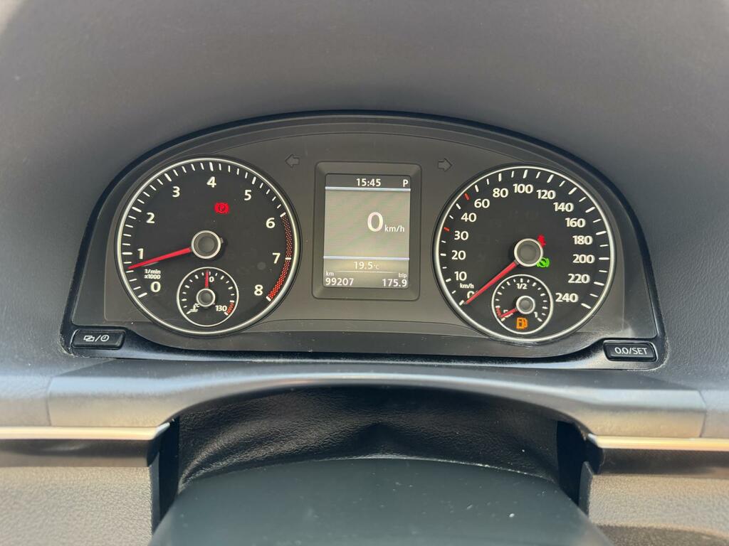 Volkswagen Touran 2015 15 Se Silver #30