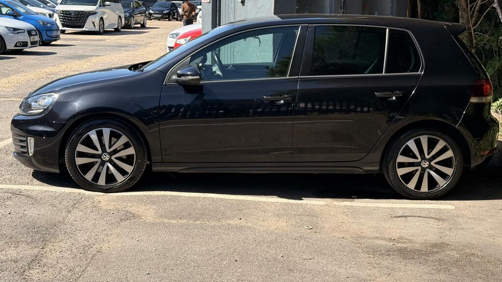 Volkswagen Golf Gtd Black #6