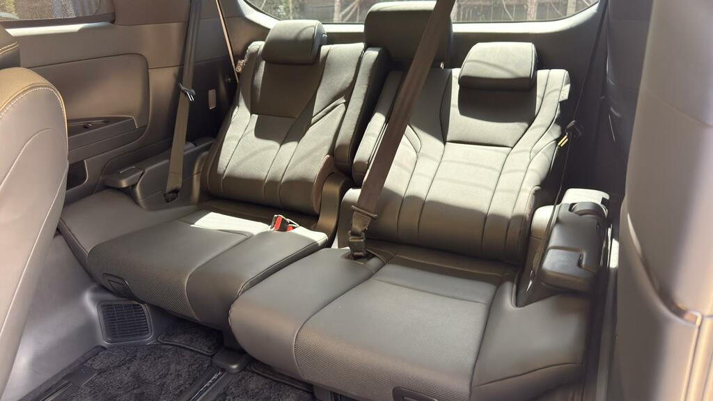 Toyota Alphard Mpv Black #66