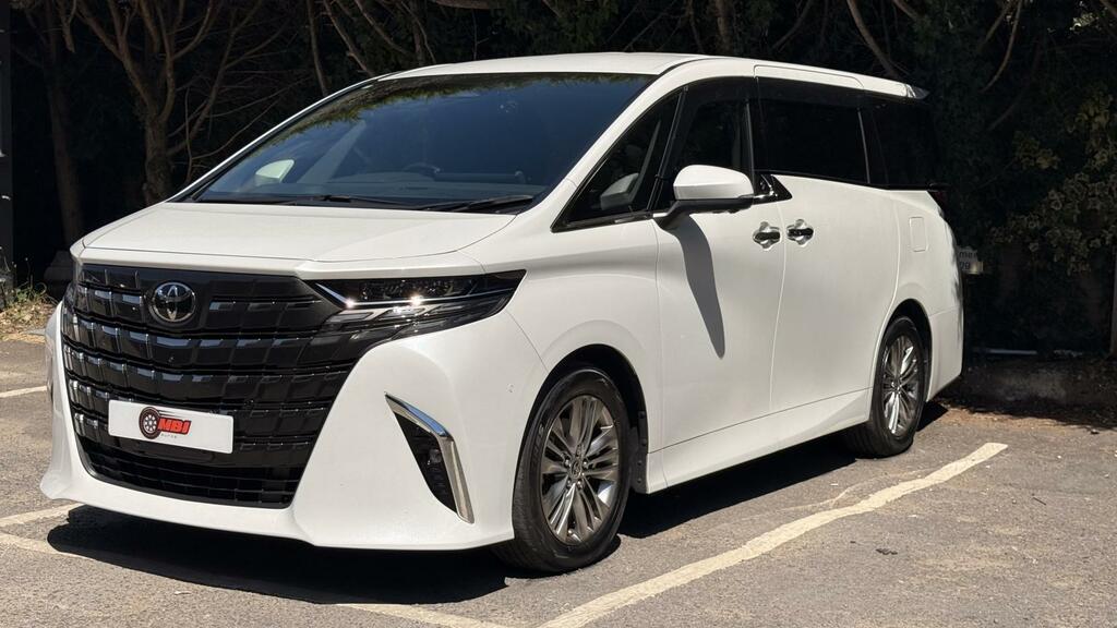 Toyota Alphard Hybrid Z 4Wd White #4
