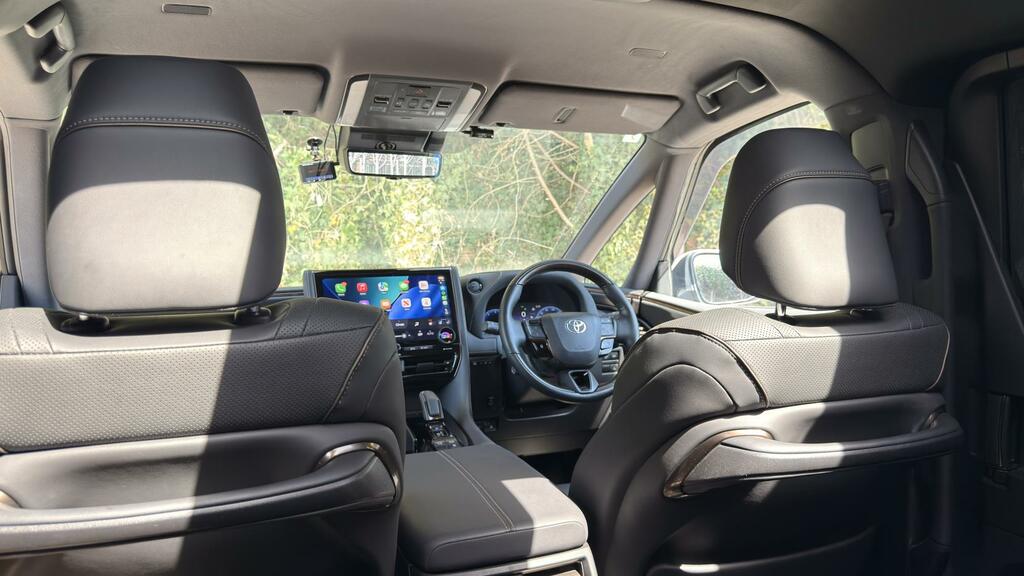 Toyota Alphard Mpv Black #69