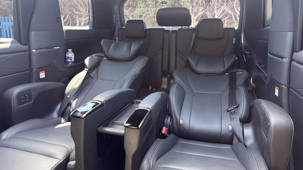 Toyota Alphard Mpv Black #36