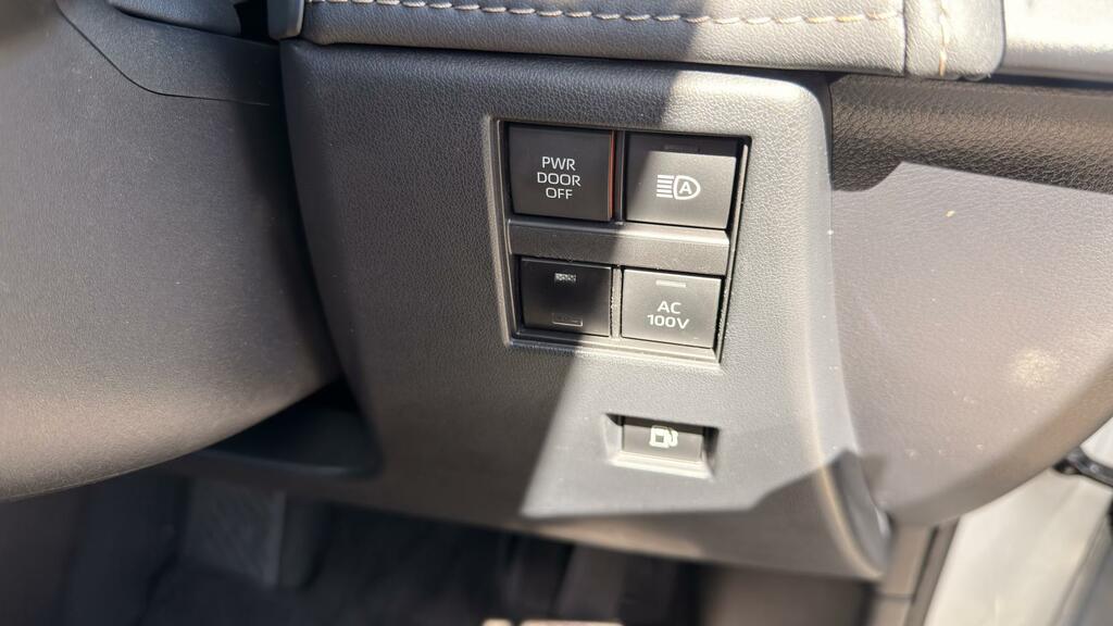 Toyota Alphard Mpv Black #73