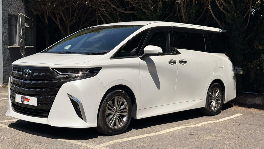 Toyota Alphard Hybrid Z 4Wd White #5