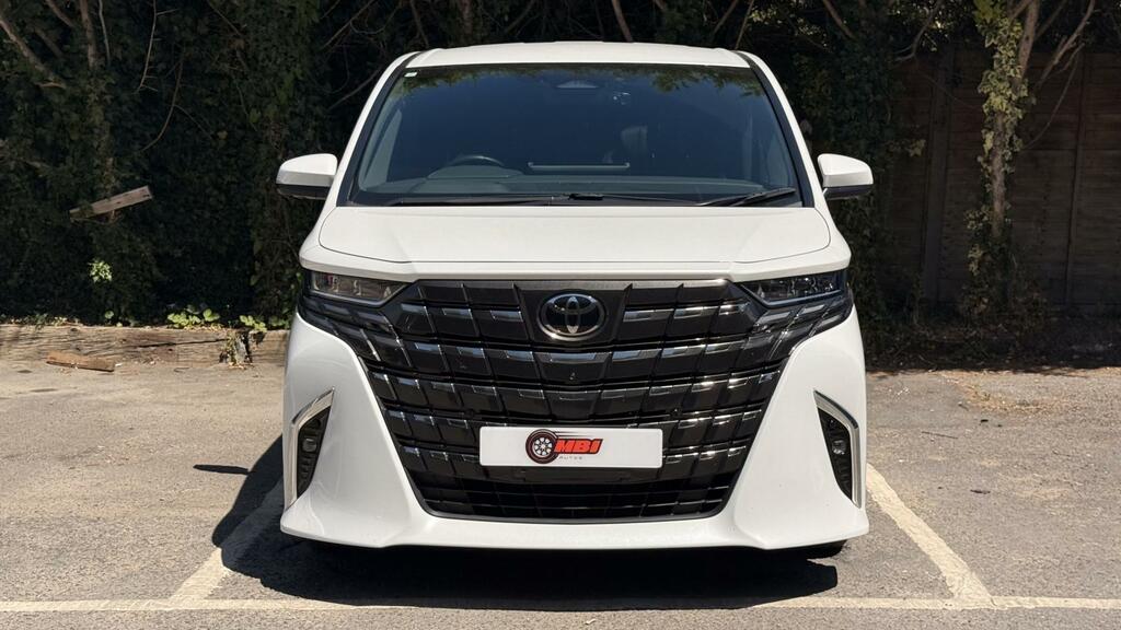 Toyota Alphard Hybrid Z 4Wd White #3