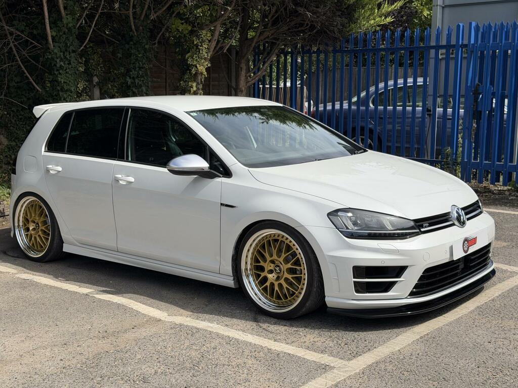 Volkswagen Golf 2.0 Tsi Bluemotion Tech R Hatchback Dsg White #2