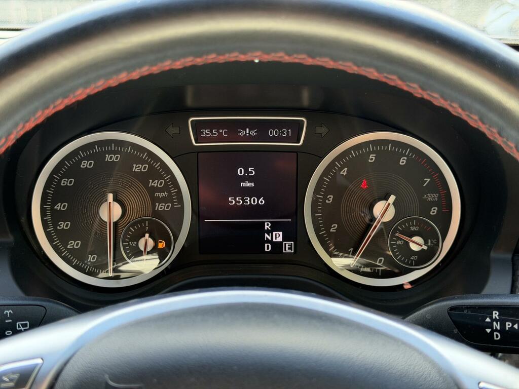 Mercedes-Benz A Class 1.6 A200 Amg Sport Hatchback Eur White #32