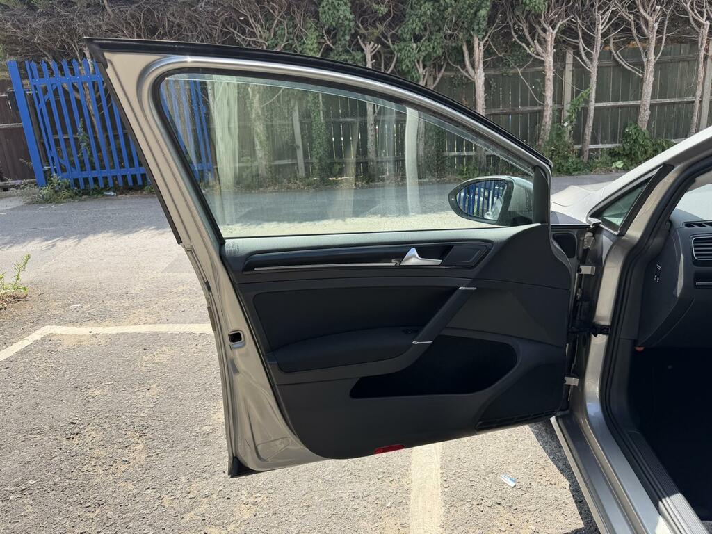 Volkswagen Golf Hatchback Silver #13