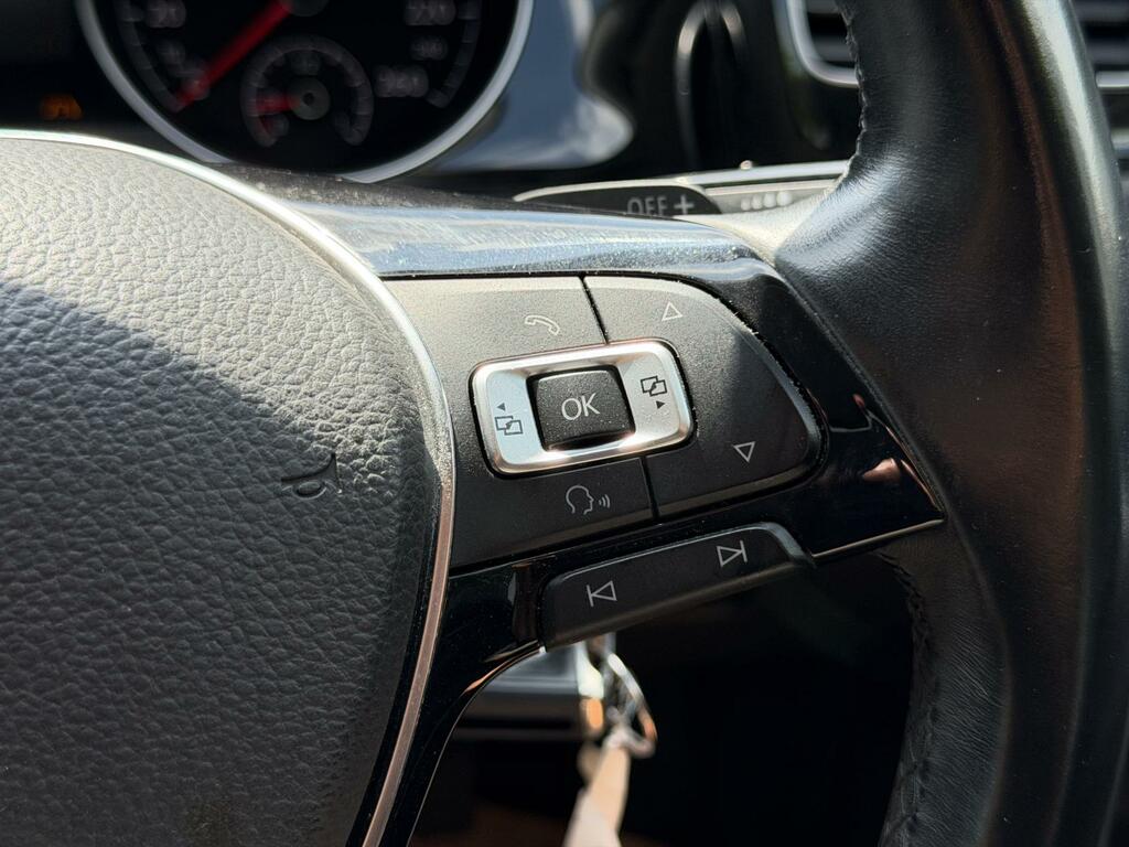 Volkswagen Golf Hatchback Silver #24